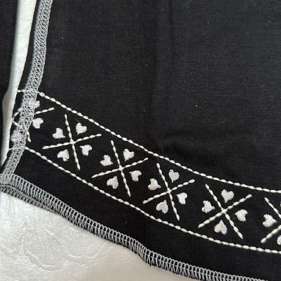 Alp-n-Rock SNOWFLAKE Vneck - Black - Picture 9 of 15